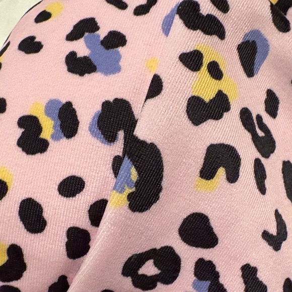 Pink Leopard bathing suit top - Picture 2 of 10